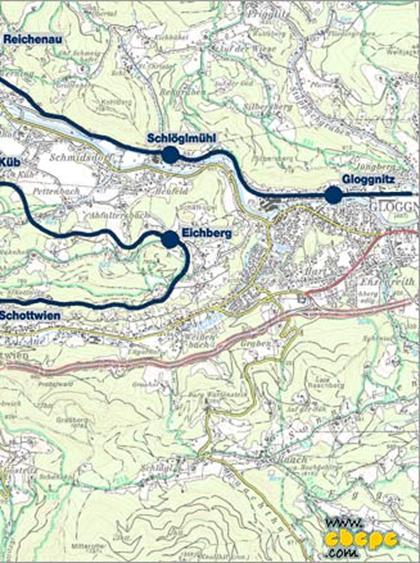 Between Gloggnitz and Payerbach the line follows the Schwarza valley floor. Then the Schwarza viaduct crosses the river and the line climbs back until Eichberg. Then a new bend turns to west again. After the Klamm and Breitenstein station the two famous turns across the Kalte Rinne and the Adlitzgraben viaducts follow, and finally the line reaches its top at the Semmering station.